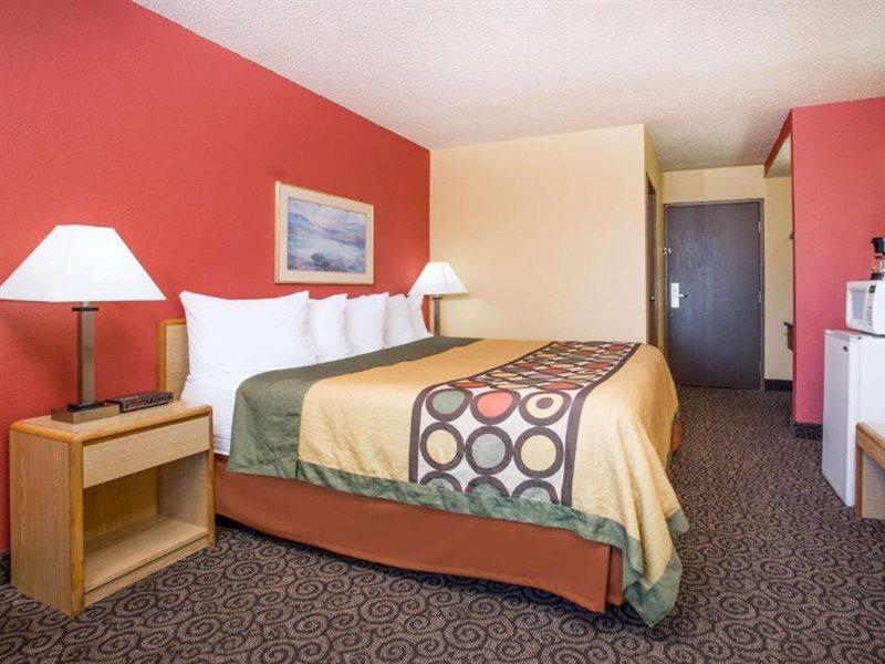 Super 8 By Wyndham Appleton Exterior foto