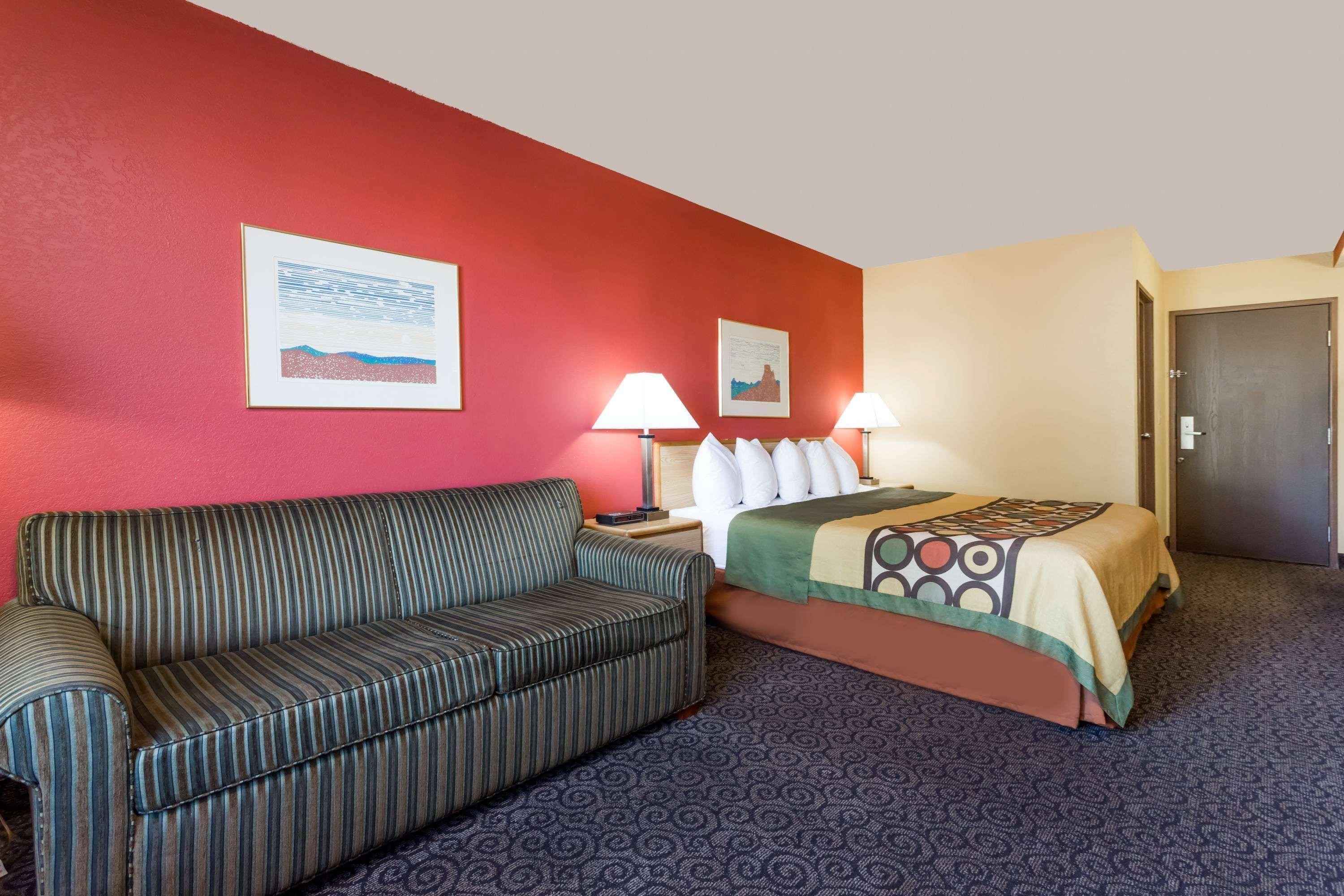 Super 8 By Wyndham Appleton Exterior foto