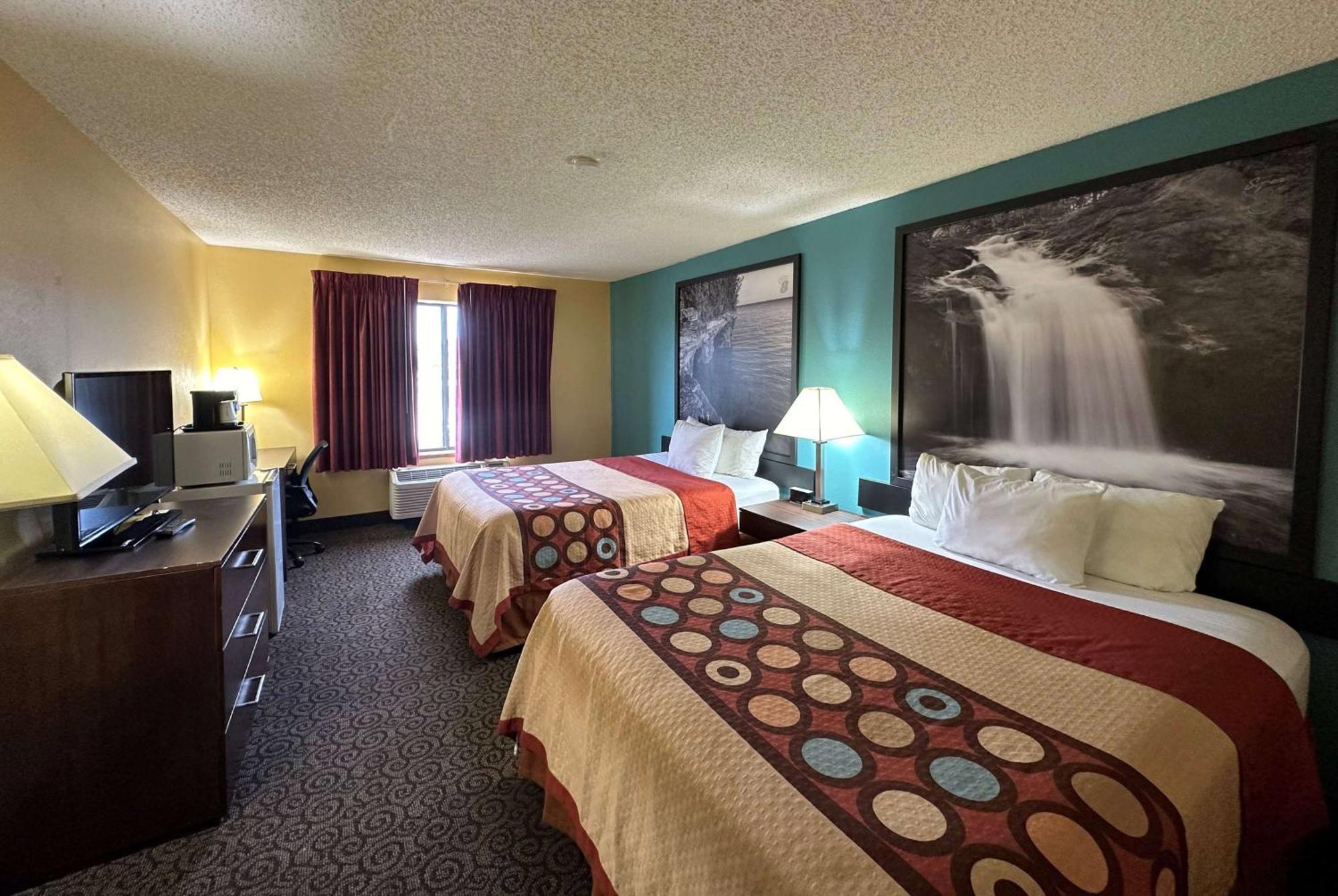 Super 8 By Wyndham Appleton Exterior foto